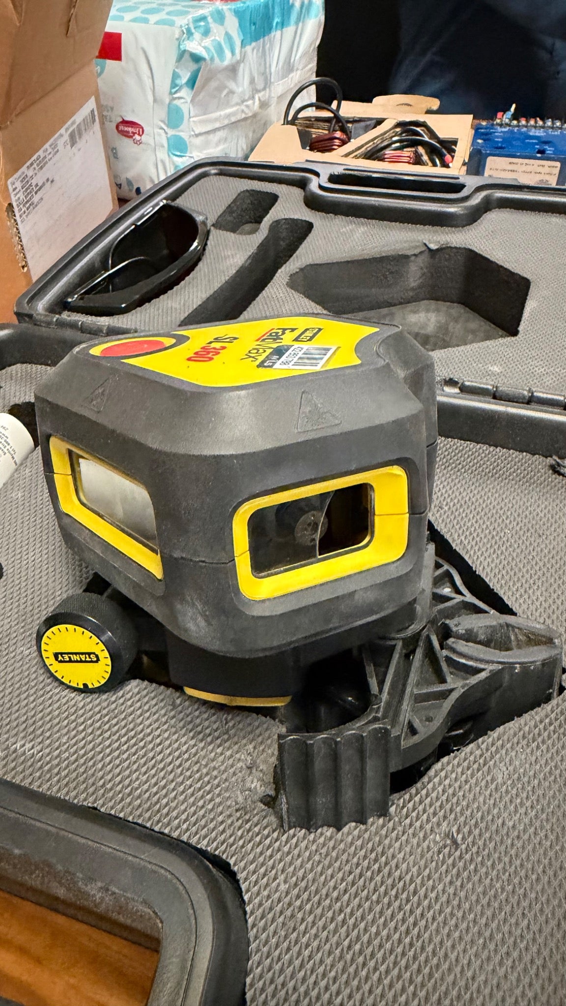 Stanley FatMax SL360 – vetrini rotti, per riparazione o ricambi